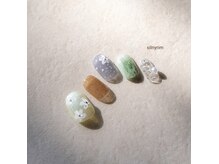 シルニー リム(Silny rim)/アシンメトリーニュアンスネイル