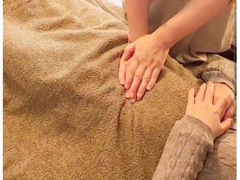 ニコ(nico)/お腹をほぐすと、内臓が元気に。