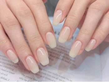 ルオントネイルトウキョウ 柏モディ店(Luonto nail TOKYO)の写真/シンプルながらトレンド感のあるデザインが人気*オフィスシーンにぴったりなシンプルデザイン多数ご用意◎