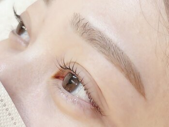 アドア(adore)の写真/【平日限定のお得なクーポン】眉+おでこ、まつ毛、フェイシャルの選べるクーポンがございます♪