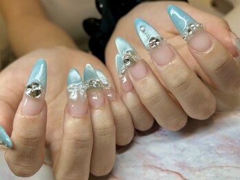 ファボ(Favo.)の写真/《自爪に優しいフィルインで長さ出しの対応可能◎》短い爪でもスカルプで理想のロング爪へ♪美しい手元に☆