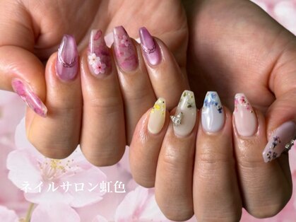 ネイルサロン 虹色の写真