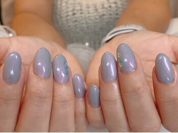 ワンカラーにポイントホロ