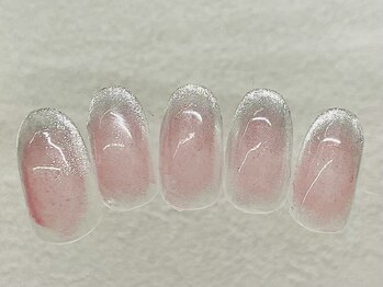 サローネ レジーナ(salone Regina)/冬ネイル/チークマグネット