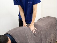 西町通り整骨院の雰囲気（首肩コリや腰痛、疲れ撃退に国家資格を持ったスタッフによる施術）