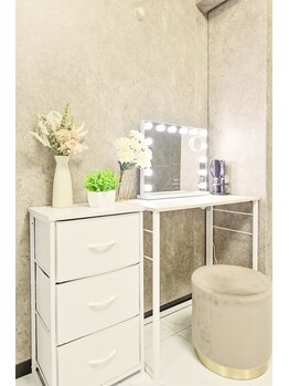 十色 横浜/ヘッドスパ/ドライヘッドスパ