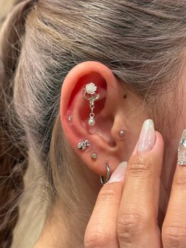 ブレア(BLAIR)/耳ツボジュエリー