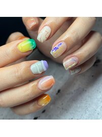 凹凸ネイル[新宿/新宿駅]