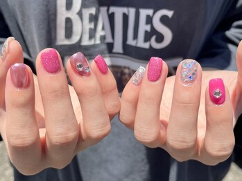 ソリーソ(sorriso)の写真/【高城/鶴崎】是非ご希望のネイルデザインをご相談ください♪種類豊富なパーツをご用意しております。