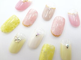 フラワーレース×深めフレンチ