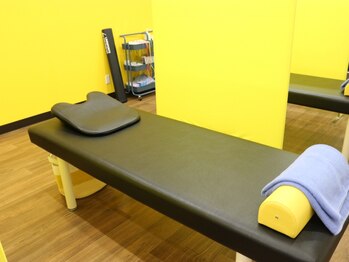 ウィズ鍼灸整骨院 十三院(with.鍼灸整骨院)/施術室(1F)