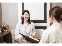 デフィー 神戸三宮店の雰囲気(カウンセリングもしっかり。明るく親切なスタッフも人気の秘訣♪)