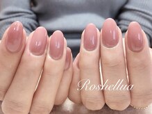 ロシェルア(Roshellua)の雰囲気（爪の形で手の印象は変わります。シンプルこそ美しいフォルムで♪）