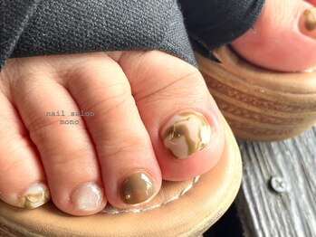モノ(mono)/大人ニュアンス　フットネイル