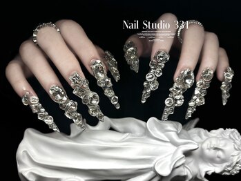 サンサンイチ 関内店(331)/クリアストーンネイル