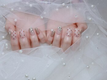 ブリー(Brille)/バレンタインネイル