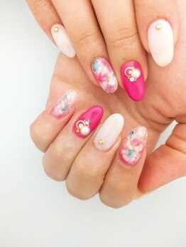 アモ ラブネイルズ(AMO Love nails)/今流行のニュアンスデザイン