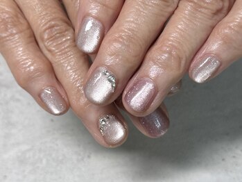 シーン(SHEEN)/マダムネイル
