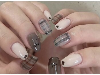 ユリナリタ(YuRi Narita)/