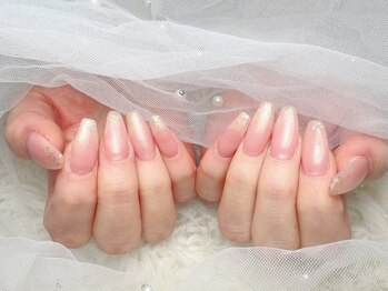 Nail salon R 【大人ネイル/よもぎ蒸し】の写真/働く大人女性へ♪【高畑駅】極上の丁寧ケア×似合わせ提案で、指先が綺麗に見える上品シンプルネイルを★