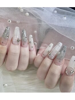 キレイエ ネイルズ(KIREIE NAILS)/ホワイトチェックネイル
