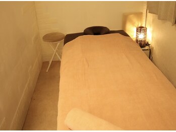 リラクゼーションサロン 月見草(Tsukimiso)/薄暗い施術ルーム♪