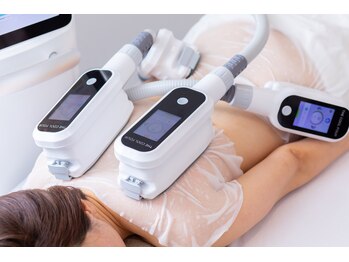 プリマルーチェ/脂肪冷却で背中の脂肪を撃退！