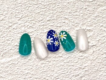ラウレアネイル(Laule’a Nail)/【定額】マーガレットネイル 花