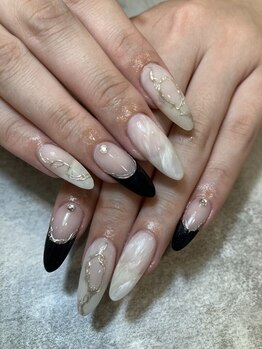 ココビ 福山駅前店(COCOVI)の写真/ナチュラルな長さ出しやフォルムづくりができるスカルプネイル。