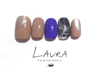 ローラポンポニー(Laura pomponnee)/手描きレース