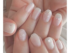 シンプル上品ネイル