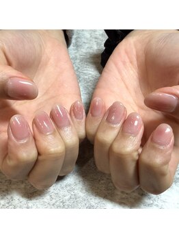 ふんわりキラキラ♪チークネイル