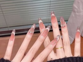 ちゅるん透明感ネイル