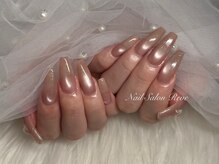 レーヴ(Reve)/マグネットネイル