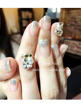 ノワール ネイルアンドスクール(Noire)/★ワンポイントビジューネイル★