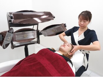 温活堂/ヘッドマッサージしながら温活