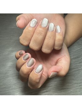 イリオ(IRIO)/マグネットネイル