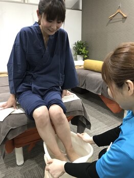 あしカラダアンドピースポ 空港通り店(Pspo24)/施術までの流れ【足湯】