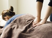 アジアンリラクゼーション ヴィラ 大橋店(asian relaxation villa)/揉みほぐし施術シーン