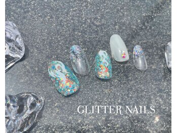 グリッターネイル(GLITTER NAILS)/