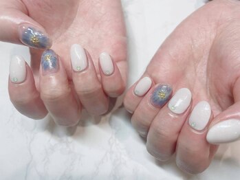 アンジュネイル(Angenail)/ネモフィラっぽい色合い