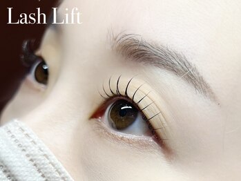 ネロリ バイ エイティスト(neroli by 8ist)/ラッシュリフト［新宿/新宿駅］