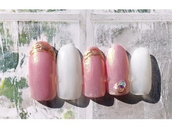 ビー 銀座一丁目駅店(Bee)/ハンド,フット各円