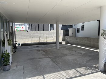 スローミー(slowmmy)/ラクラク4台停めれる♪駐車場