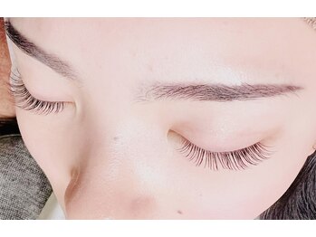 アイラッシュサロン ラージェ(Raj)の写真/お客様一人一人の目の形やまつ毛のお悩みに合わせて、本当に似合うあなただけのデザインをご提案◎