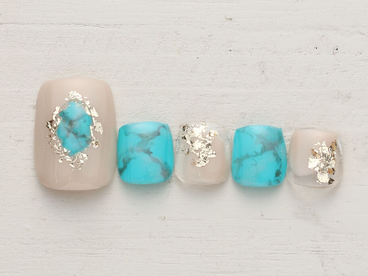 2026年冬トレンド】大理石 ターコイズ フットのネイルデザイン集｜人気