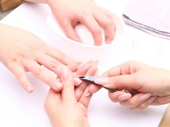 アンワインド(unwind)の写真/爪の形にお悩みがある方、仕事柄ネイルができない方、人前で堂々と手を出したい方へ自爪育成のネイルケア♪