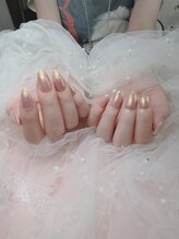 ブリー(Brille)/おロラネイル