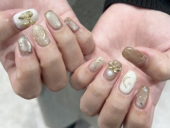 コム 草加マルイ店(com by neolive)の写真/【韓国/ワンホン持ち込みデザイン¥5550~】トレンドのパーツやア-トも◎新作トレンドネイルができるサロン★