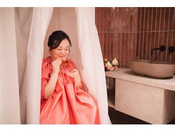 エミリー(EmiRe)/贅沢なおひとり様時間